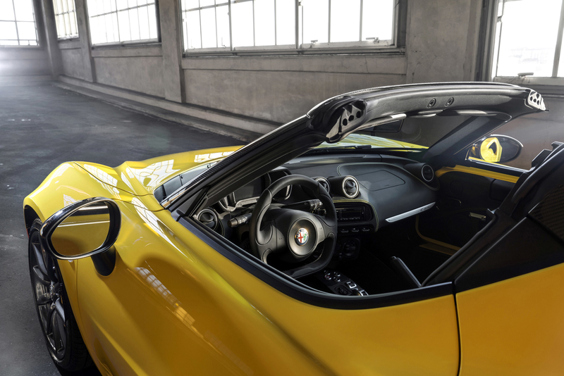 Illustration for article titled 2016 Alfa Romeo 4C Spider: This Is It